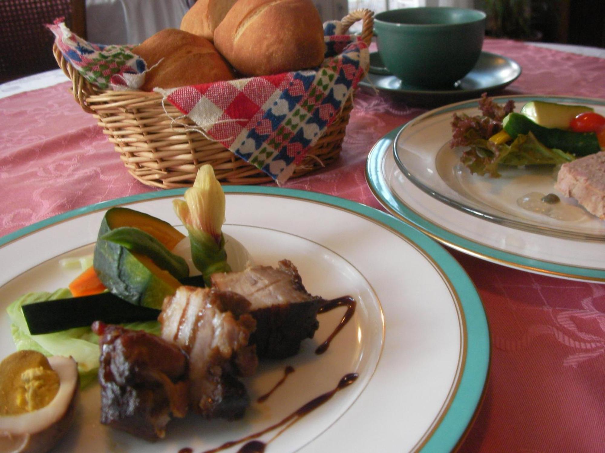 Petit Hotel And Restaurant Air Mail Hakuba Eksteriør billede